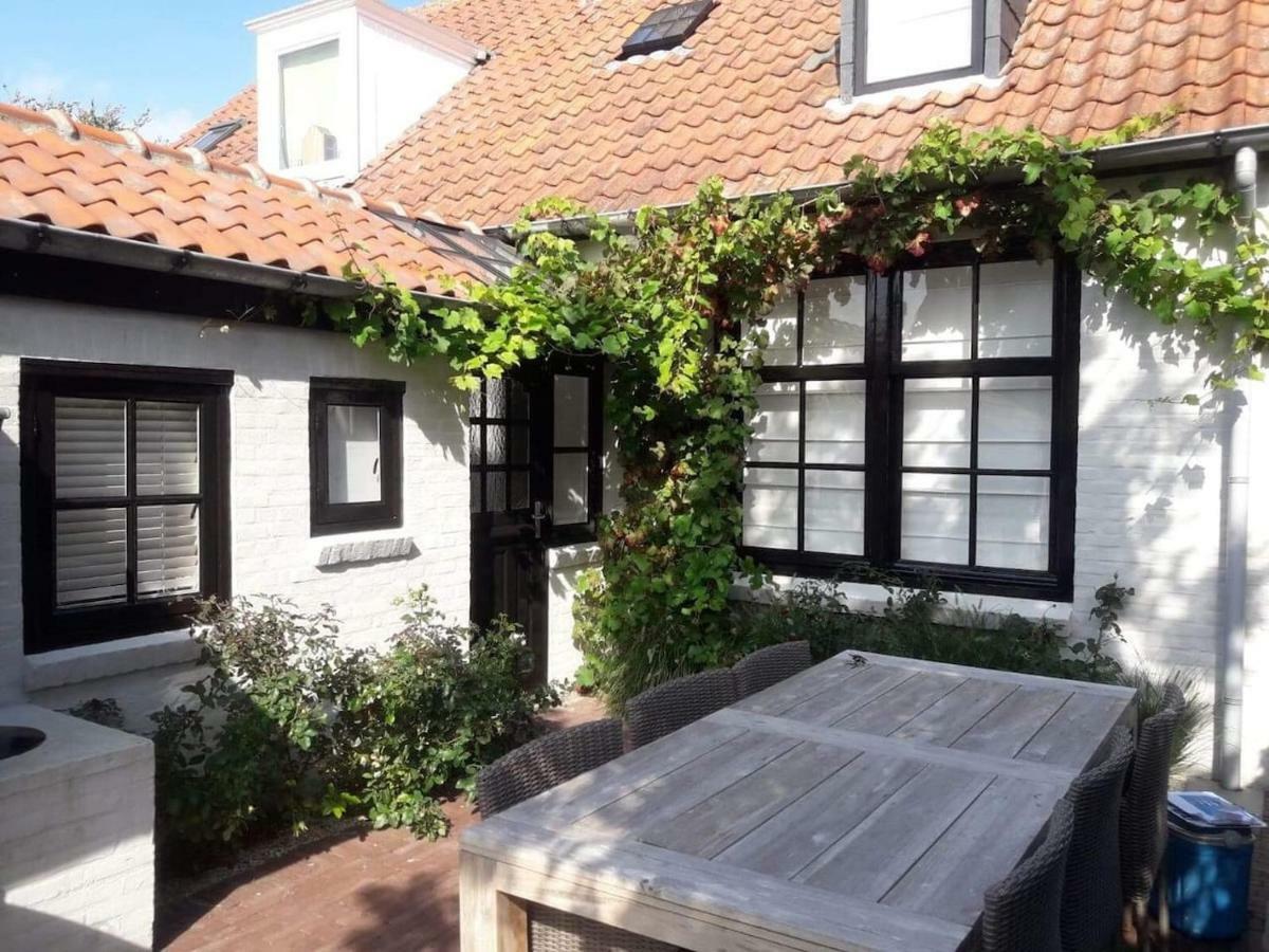 Charming House In Cadzand Villa Buitenkant foto